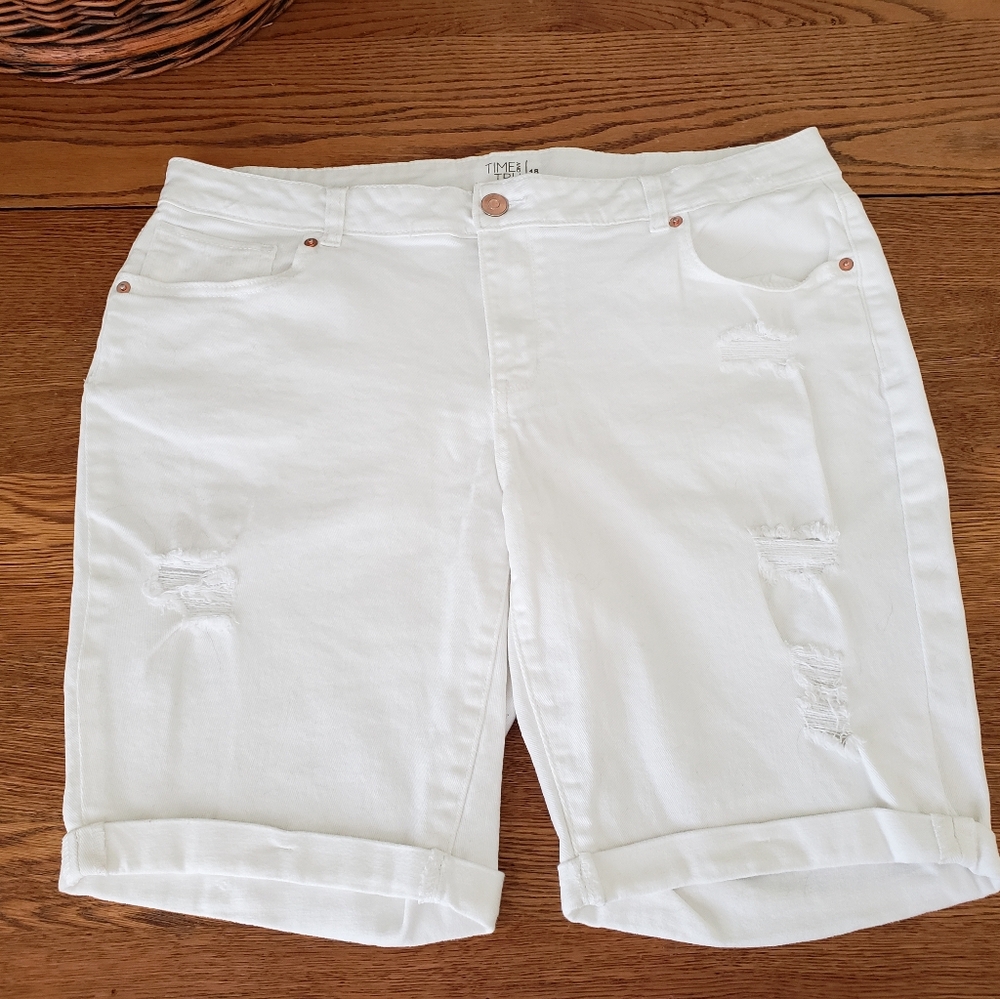 White Time And Tru Distressed Shorts